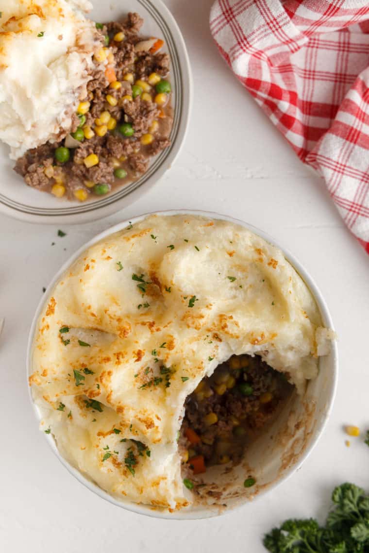 : Easy air fryer shepherd’s pie with golden mashed potato topping over savory ground beef and vegetables