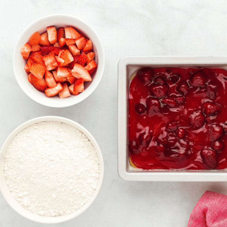 How To Make Strawberry Dump Cake In Air Fryer