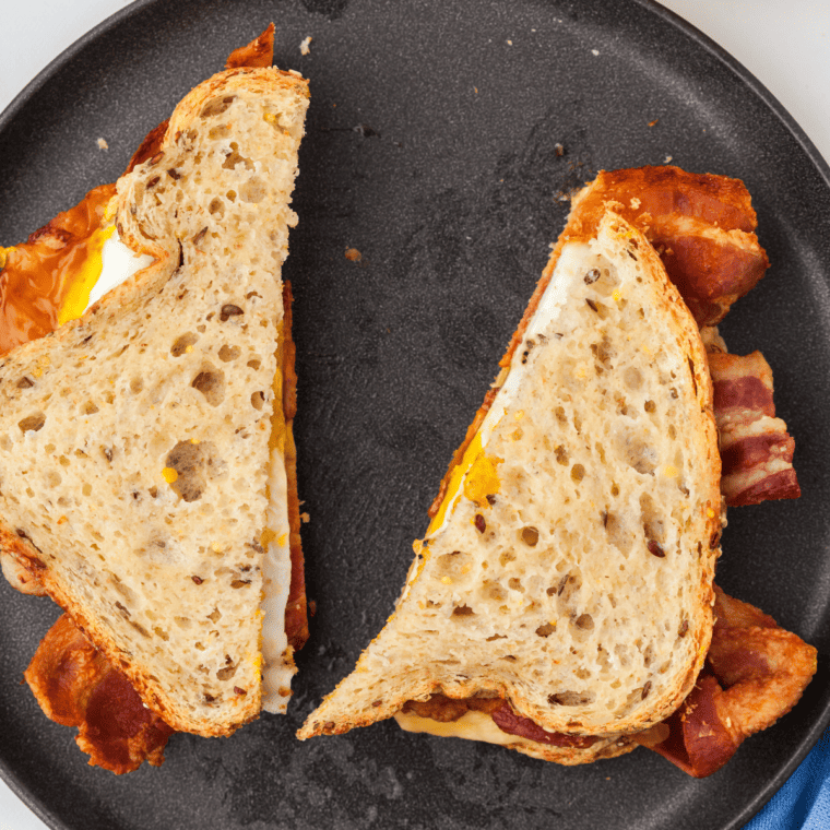 Air Fryer Bacon And Egg Sandwich