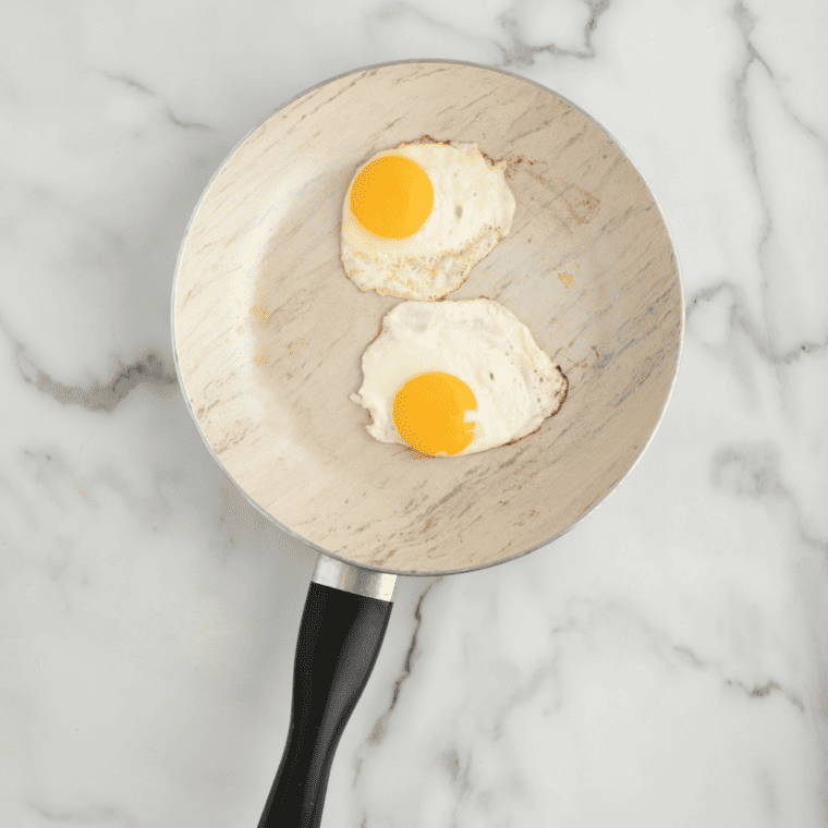 Making eggs in the frying pan.