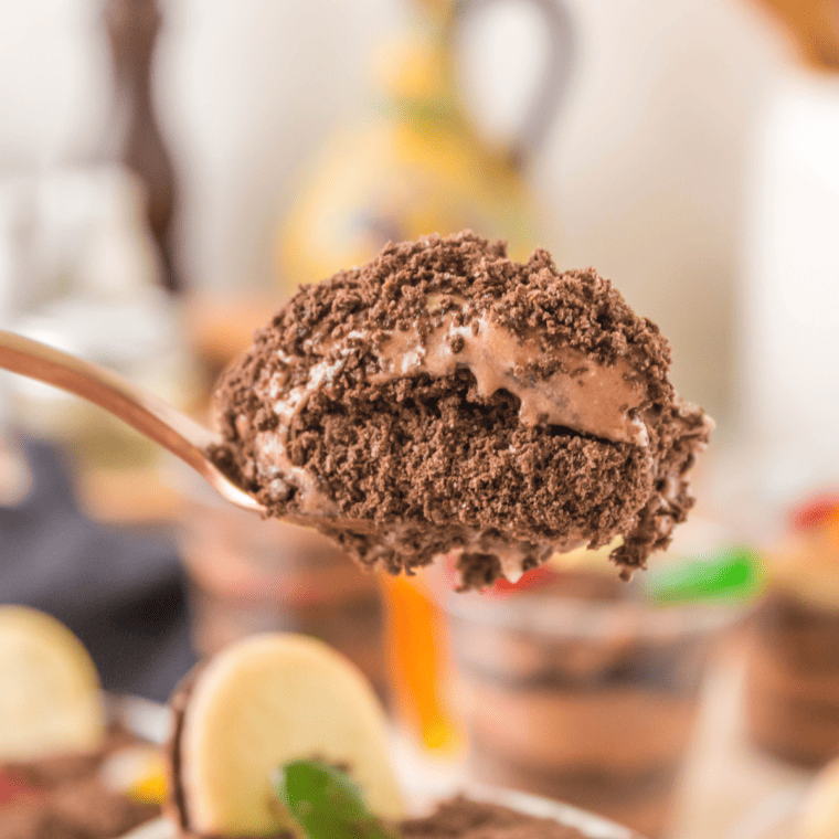 No-bake Dirt Cups with chocolate pudding and gummy worms