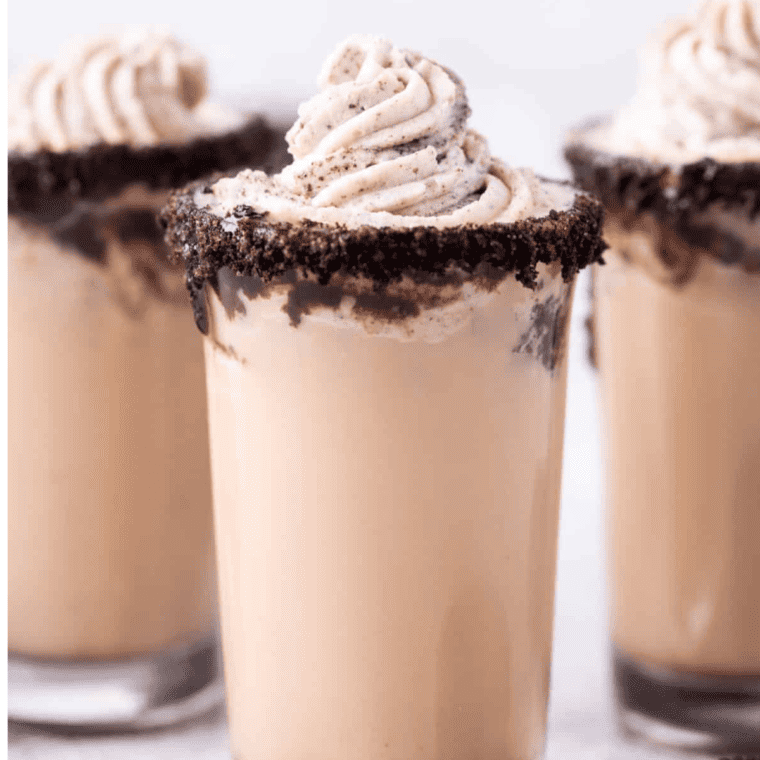 Oreo Cookies and Cream Shooters