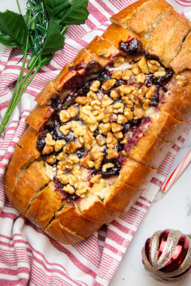 "Air fryer Raspberry and Brie Pull-Apart Bread served warm and ready to enjoy"