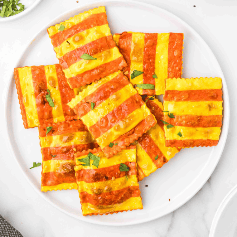 Serve hot with marinara sauce or preferred dipping sauce.