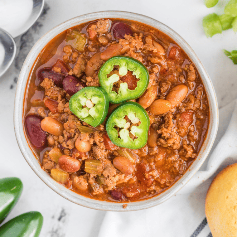 "Hearty chili made with ground beef and beans.