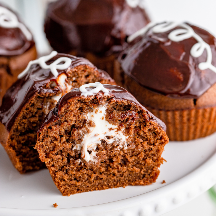 Homemade Hostess Cupcakes