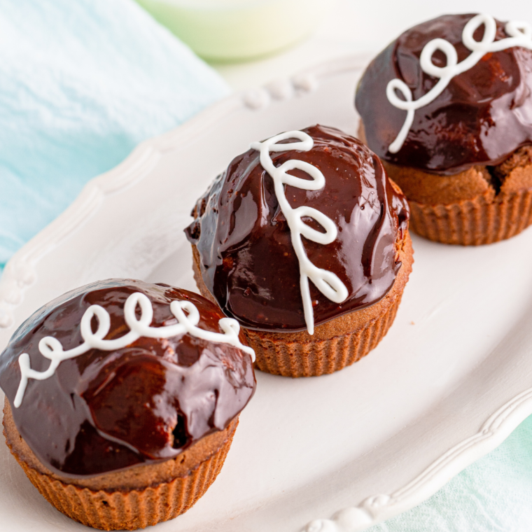 Air Fryer Copycat Hostess Cupcakes