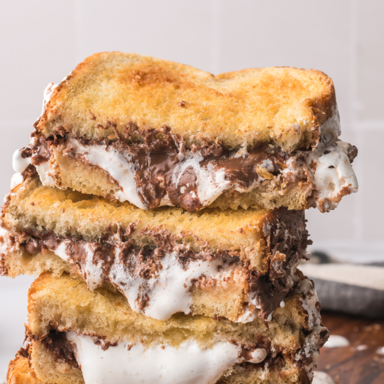 air fryer nutella fluffernutter