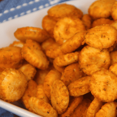 Air Fryer Buffalo Oyster Crackers -- Indulge in a zesty and addictive snack with Air Fryer Buffalo Oyster Crackers!