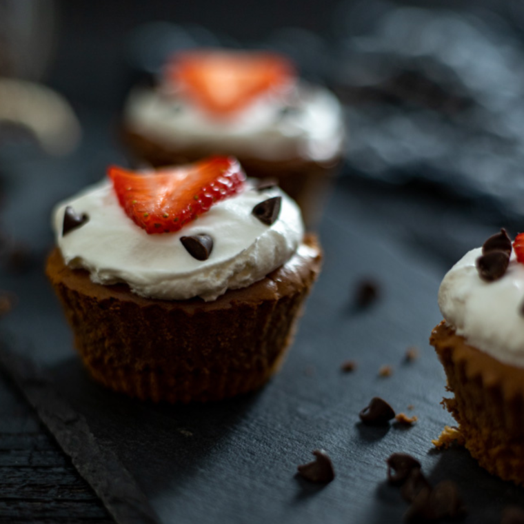 Chocolate cheesecake cupcakes