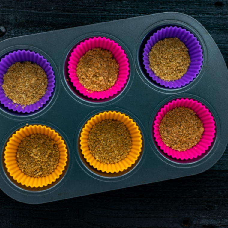 Air Fryer Chocolate Cheesecake Cupcakes