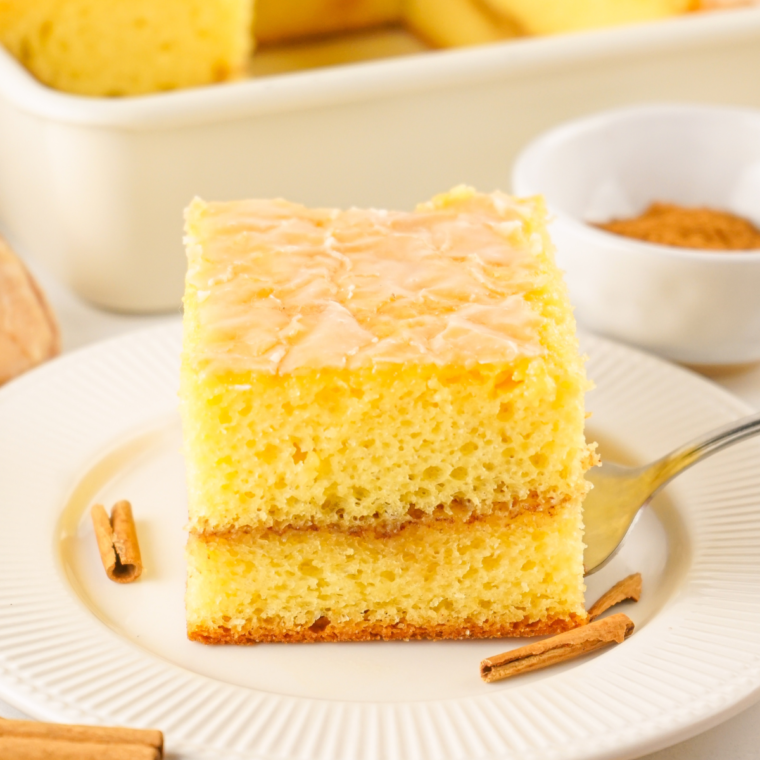 Air Fryer Honey Bun Cake