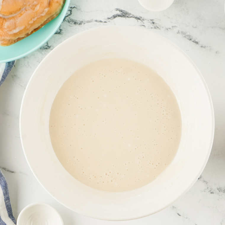 Air Fryer Honey Bun Cake