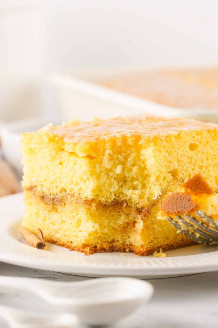 Air Fryer Honey Bun Cake