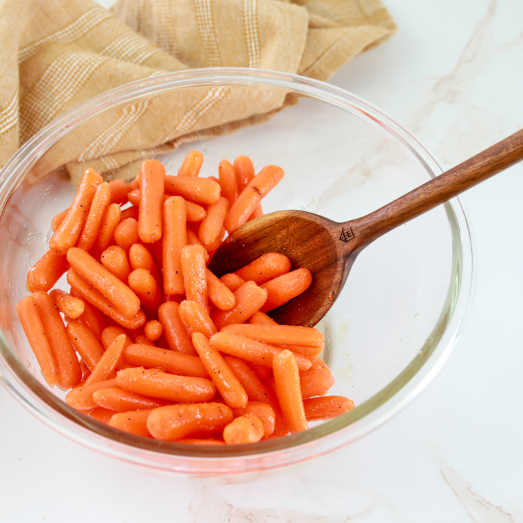 Step-by-Step Air Fryer Ranch Carrots Preparation: A photo showing the step-by-step process of making Air Fryer Ranch Carrots.