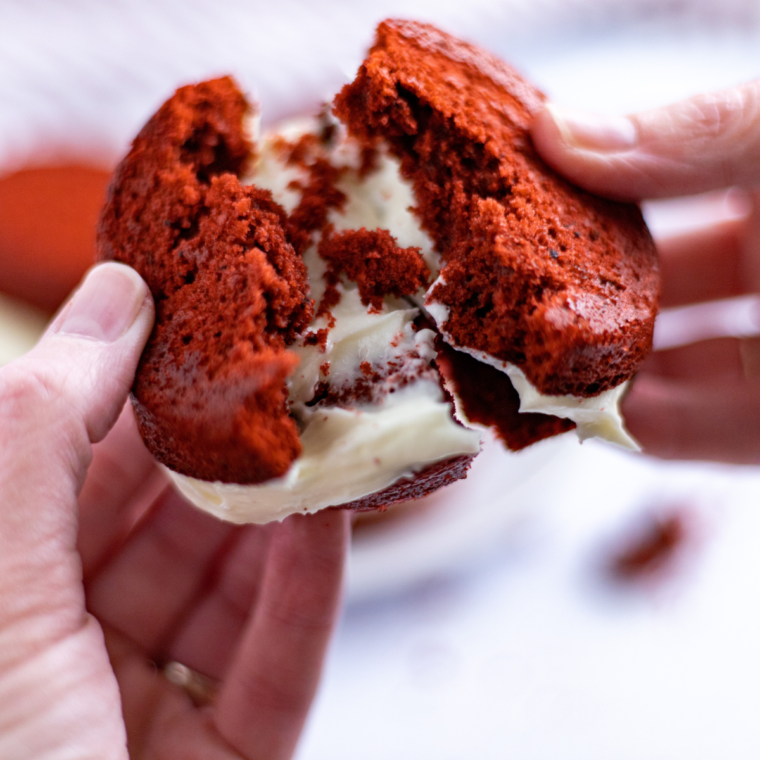 Air Fryer Red Velvet Whoopie Pies