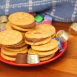 Air-Fryer-Rolo-Stuffed-Ritz-Crackers