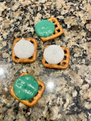 Easy Air Fryer St. Patrick’s Day Pretzel Bites
