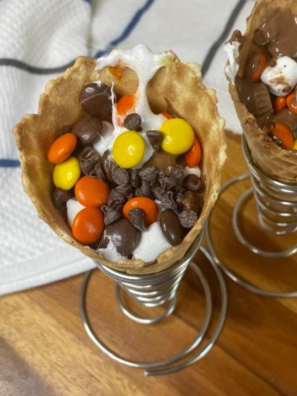 Air Fryer Reese's Campfire Cones
