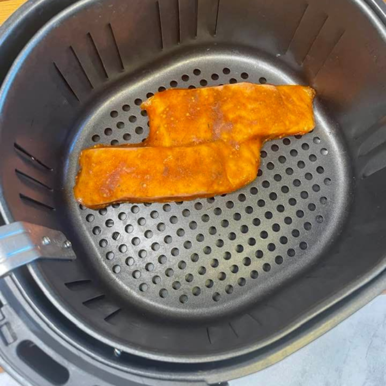 Place Sea Cuisine Salmon fillets in Air Fryer basket, set temperature to 400°F, and cook for 8-10 minutes.