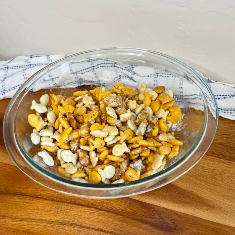 Air Fryer Ranch Goldfish Snack Mix