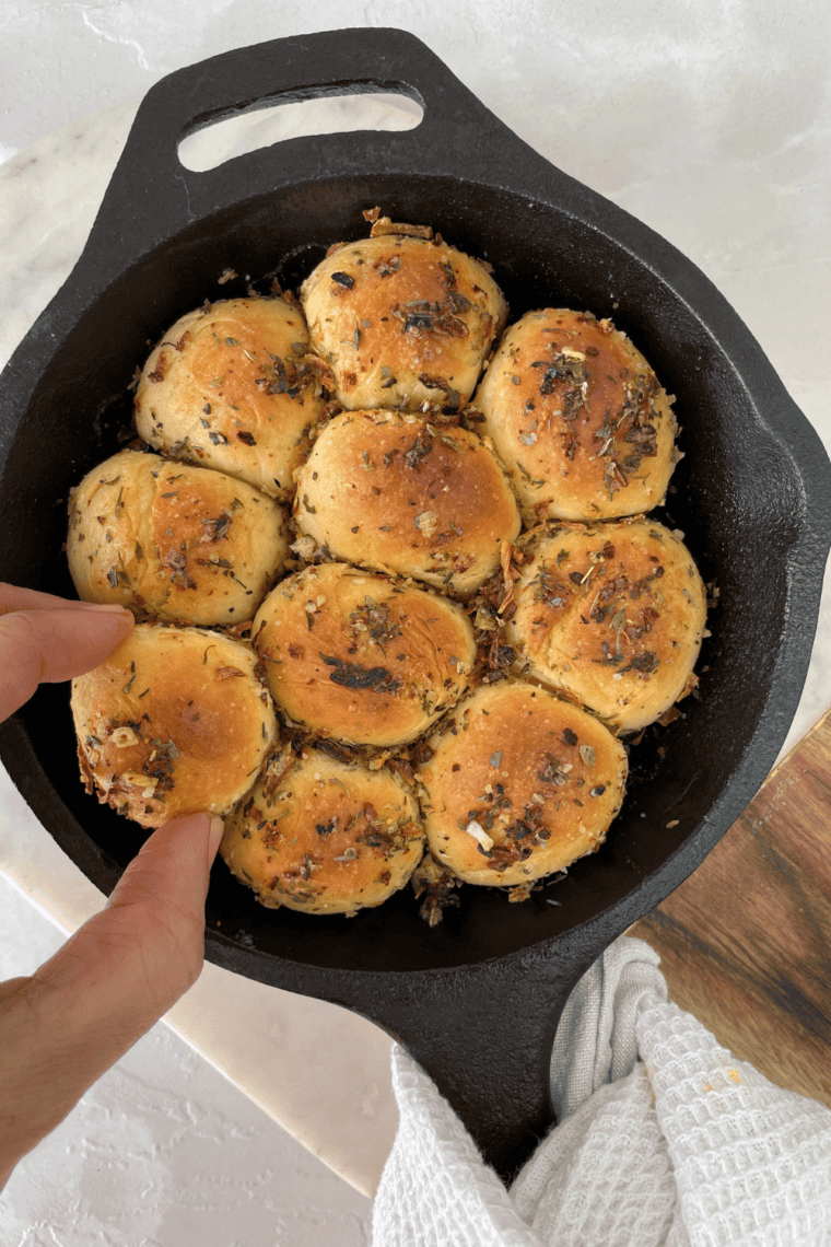 Air Fryer Yeast Rolls