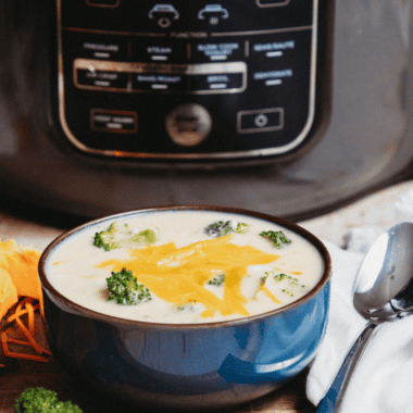 Ninja-Foodi-Broccoli-Cheddar-Soup