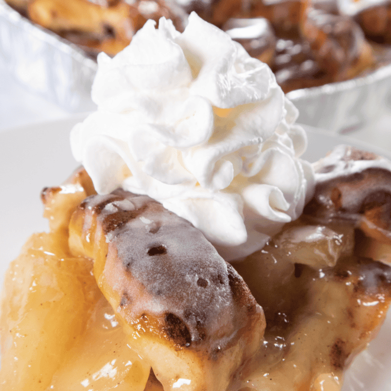 Cracker Barrel Cinnamon Roll Pie (