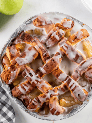 Cracker Barrel Cinnamon Roll Pie
