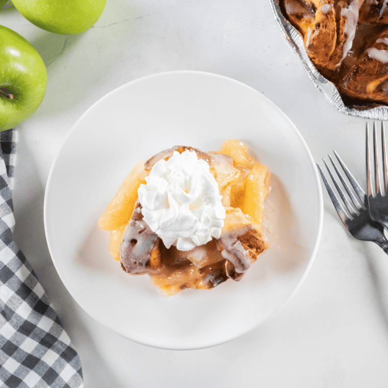 Cracker Barrel Cinnamon Roll Pie