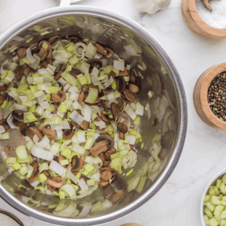 Place the vegetables in the Instant Pot.