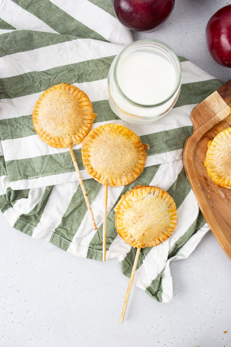 Air Fryer Apple Pie Pops-13