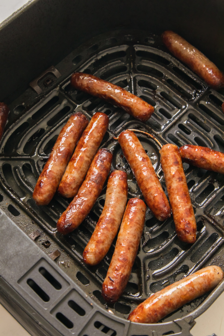 Delicious Air Fryer Johnsonville Breakfast Sausage served on a breakfast plate.