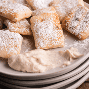 Domino's-style garlic parmesan sauce served with pizza and breadsticks.