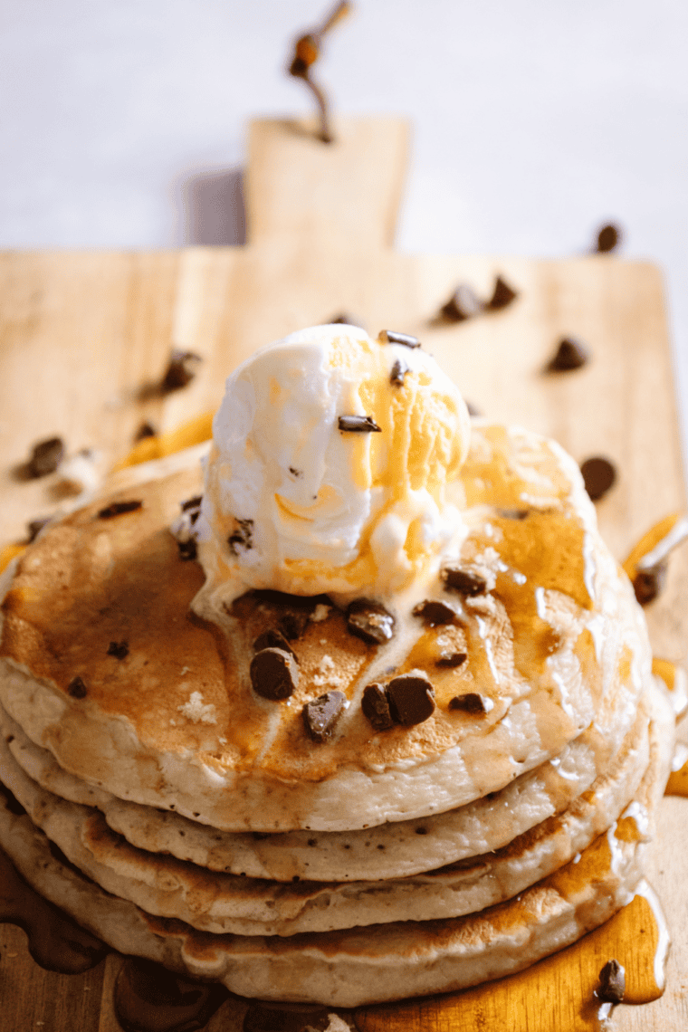 Fluffy pancakes cooked on a Ninja Woodfire Grill with a smoky wood-fired flavor