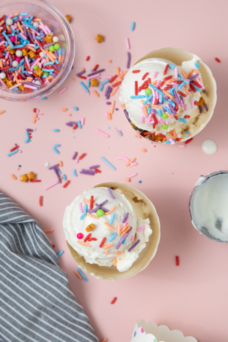 Step-by-step guide to making the best Ninja Creami frozen yogurt recipe, featuring creamy Greek yogurt, honey, and vanilla.