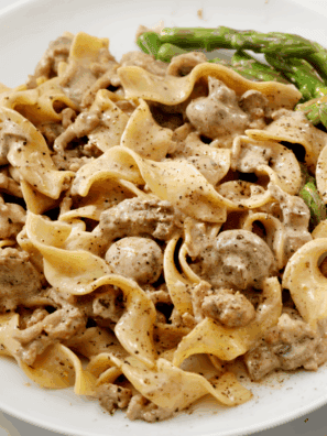 Slow Cooker Beef Stroganoff