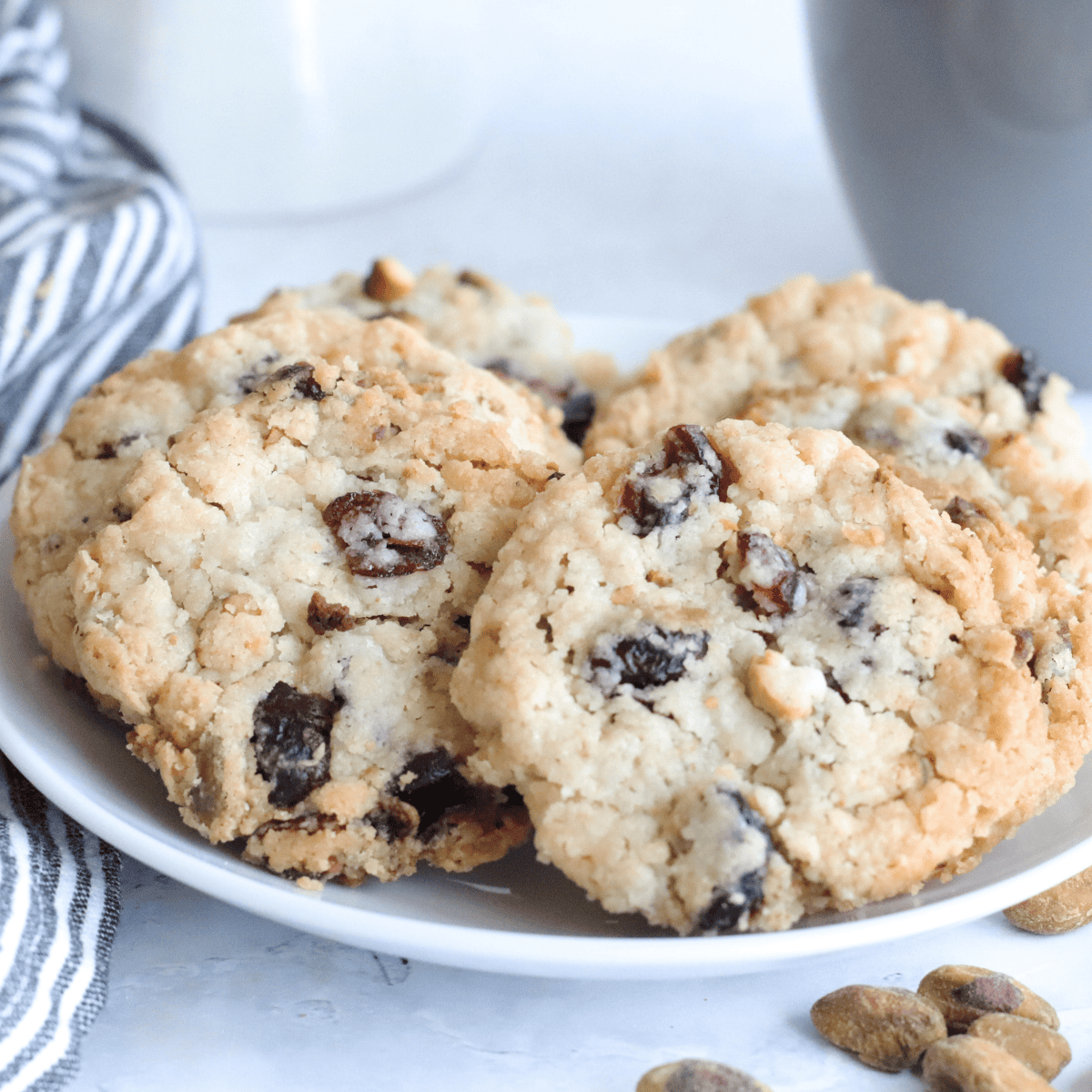 Copycat Crumbl Cranberry White Chip Cookie Recipe