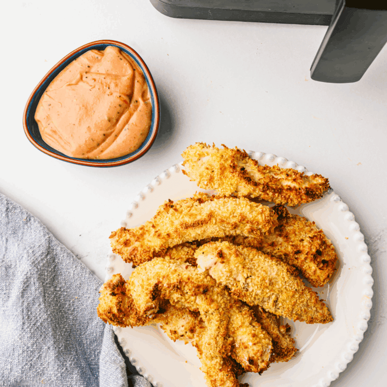 Creamy copycat Wendy’s signature sauce in small serving bowl