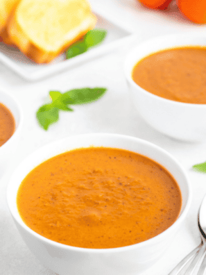 Easy Homemade Creamy Tomato Basil Soup (First Watch Copycat)