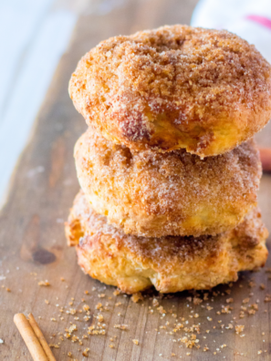 Panera Copycat Cinnamon Crunch Bagels with a thick crackly cinnamon sugar topping