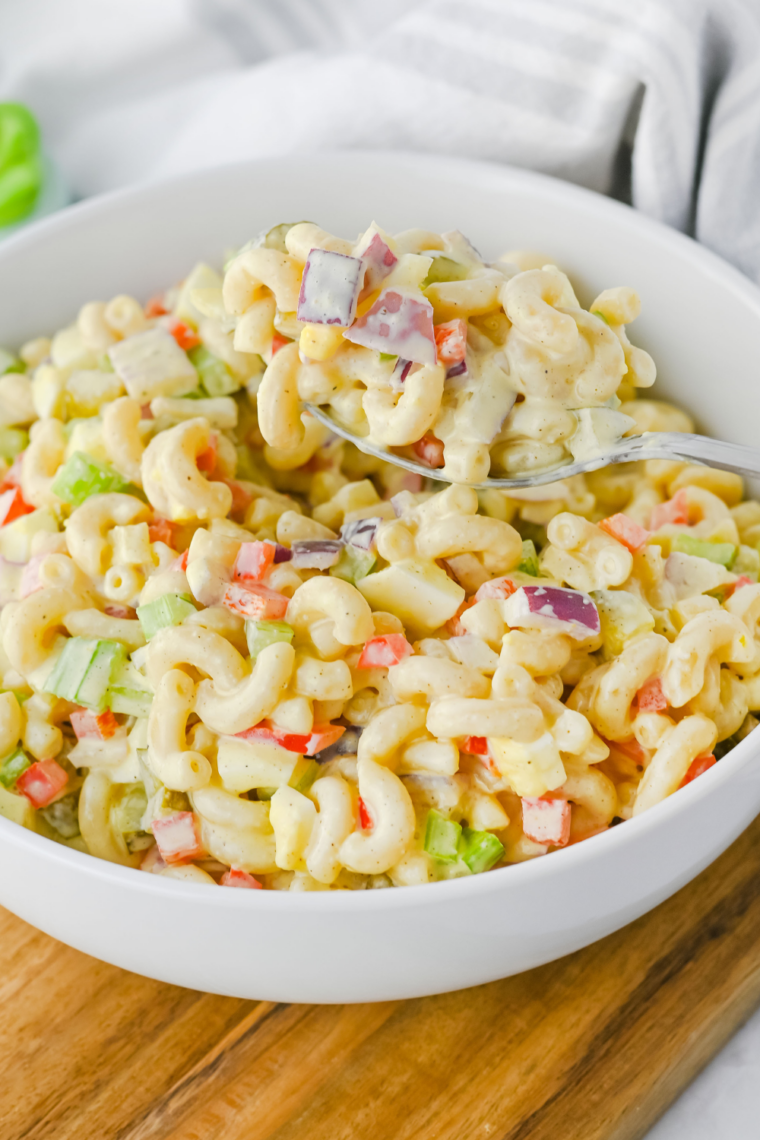Cottage cheese pasta salad recipe — creamy, high protein, made with elbow macaroni and no mayo